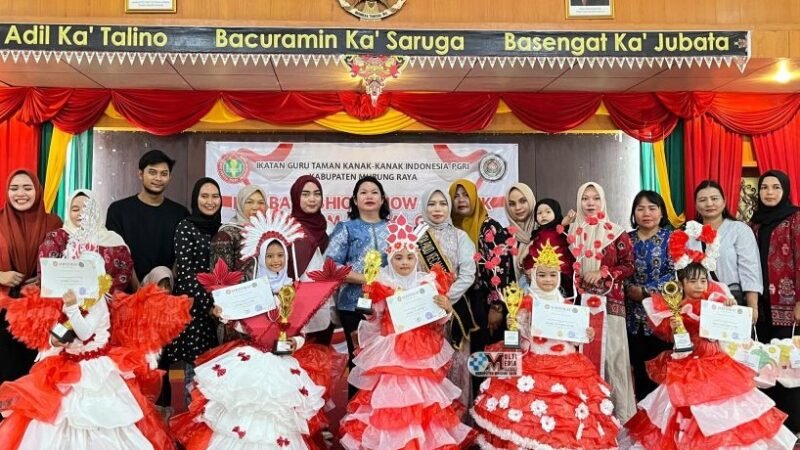 Dukungan Wakil Ketua I DPRD Murung Raya dalam Lomba Fashion Show Anak TK