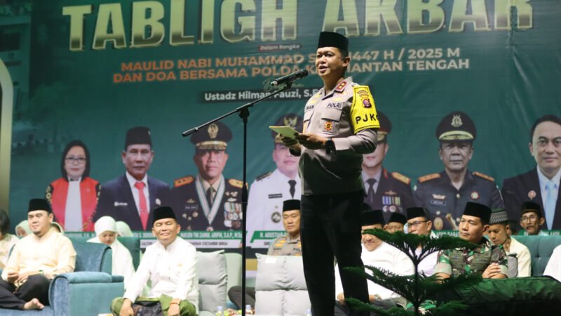 Dihadiri Ribuan Warga, Tabligh Akbar Peringatan Maulid Nabi Sukses H di Polda Kalteng 