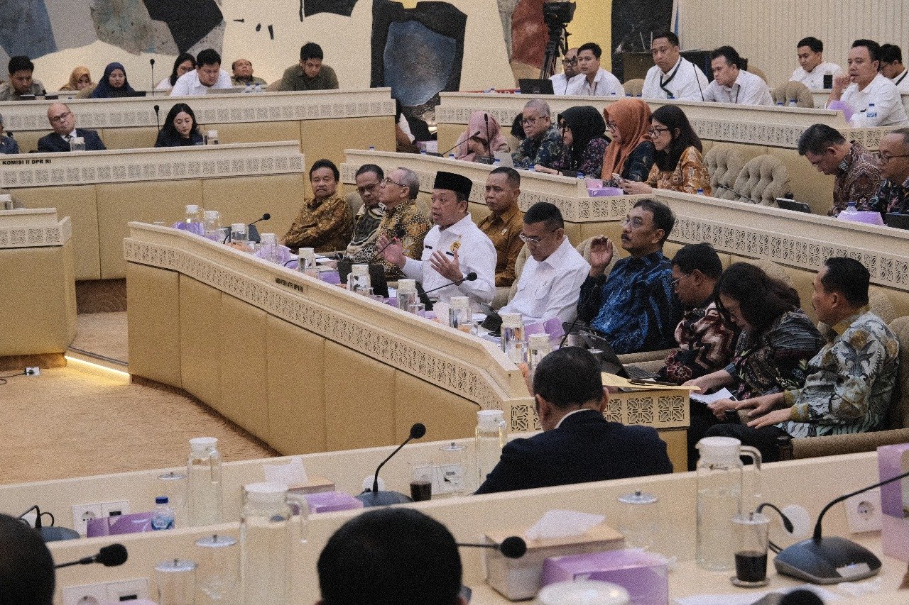RDP dengan Komisi II DPR RI, Menteri Nusron Paparkan Progres Pendaftaran Tanah Capai 98%
