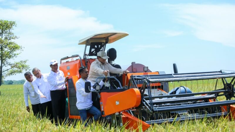 Presiden Prabowo Subianto Pimpin Panen Serentak di 14 Provinsi