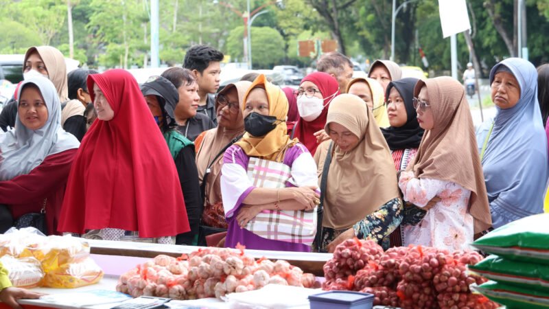 Polda dan Pemprov Kalteng Gelar Gerakan Pangan Murah Bersama Bulog