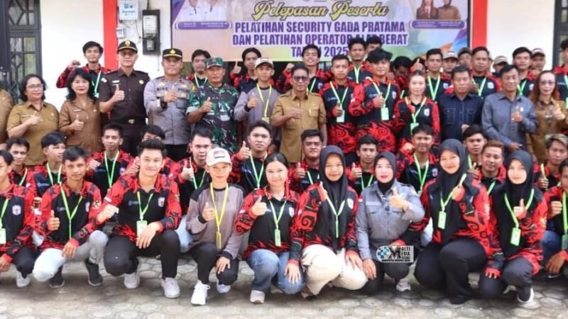 Bupati Mura Lepas Peserta Pelatihan Operator Alat Berat dan Diksar Satpam