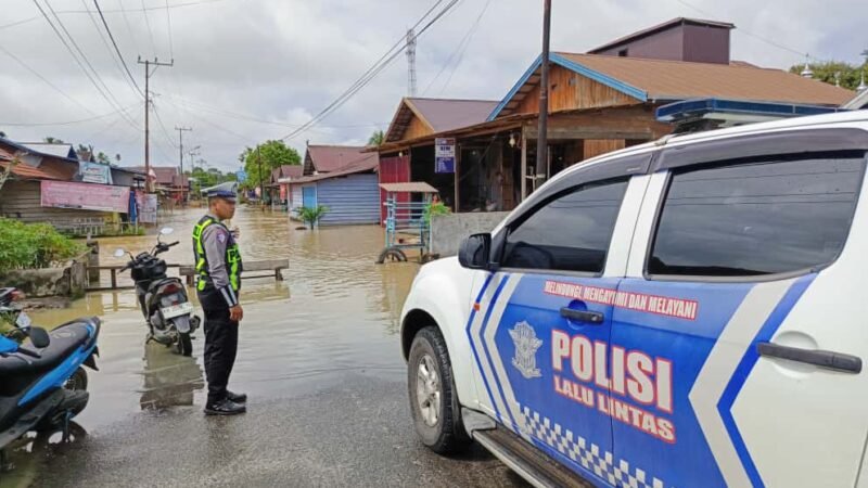 Patroli Ruas Jalan Rawan Genangan Air, Ini Kata Kasat Lantas Polres Gumas