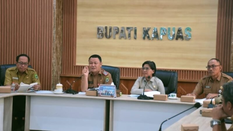 Sekda Kapuas Pimpin Rapat Pengambilan Keputusan Penerbitan KKPR