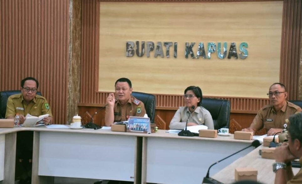 Sekda Kapuas Pimpin Rapat Pengambilan Keputusan Penerbitan KKPR