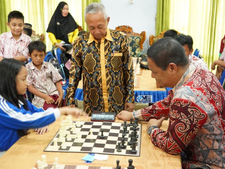 Pembukaan Turnamen Catur 2025 di Murung Raya