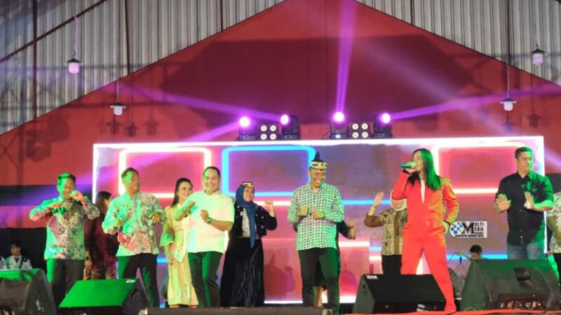 Ribuan Masyarakat Hadiri Malam Puncak Mura Vaganza Meriahkan HUT Ke-80 RI