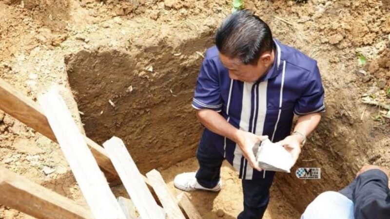 Bupati Mura Lakukan Peletakan Batu Pertama Pembangunan Pastori GPdI Bethesda
