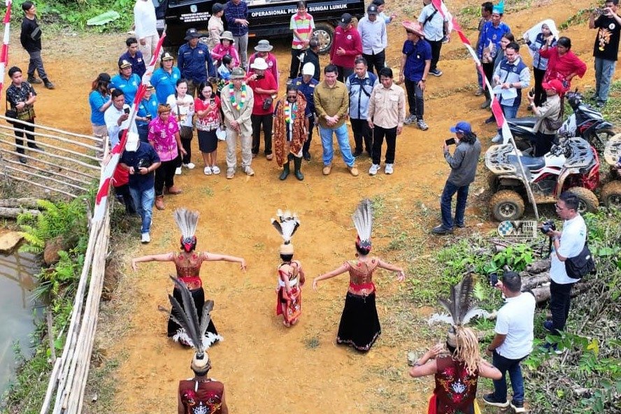 Bupati Mura Heriyus Hadiri Panen Ikan Perdana BUMDes Hopakat Maju Bersama