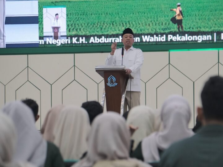Terjunkan 500 Mahasiswa KKN Tematik, Menteri Nusron: Tuntaskan Sertipikasi Aset Umat