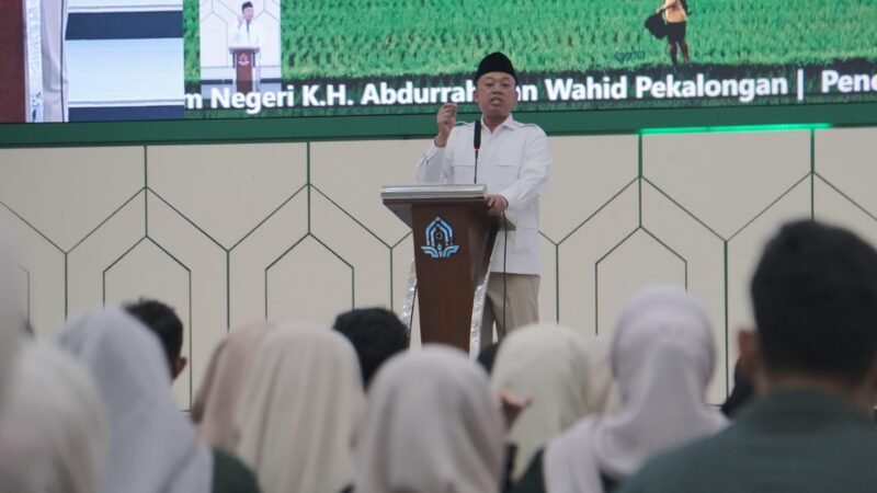 Terjunkan 500 Mahasiswa KKN Tematik, Menteri Nusron: Tuntaskan Sertipikasi Aset Umat