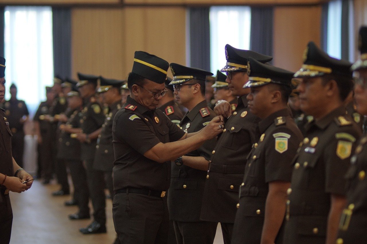 Lantik 6 Kajari dan Aspidum, Kepala Kejati Kalteng Tegaskan Jaga Amanah Jabatan