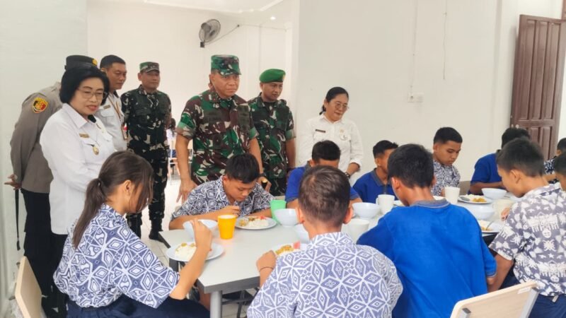 Pangdam XXII/TB Kunjungi Kodim 1018 dan Sekolah Rakyat