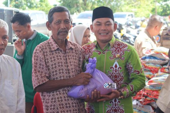 Pemkab Mura Laksanakan Penyaluran Bantuan Pangan dan Pasar Murah Serentak
