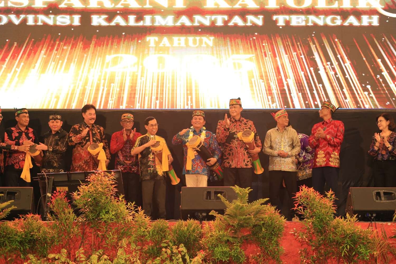 Gubernur Agustiar Resmi Buka PESPARANI Katolik Pertama di Kalteng: Musik Rohani Satukan Perbedaan