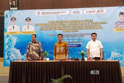Plt. Sekda Buka Sosialisasi dan Bimtek Implementasi Peraturan Bupati Mura Nomor 17 Tahun 2024