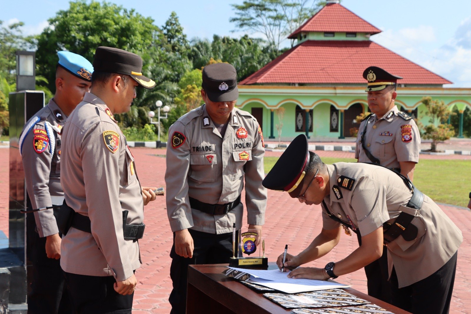 Kapolres Gumas Pimpin Sertijab Enam Pejabat Utama