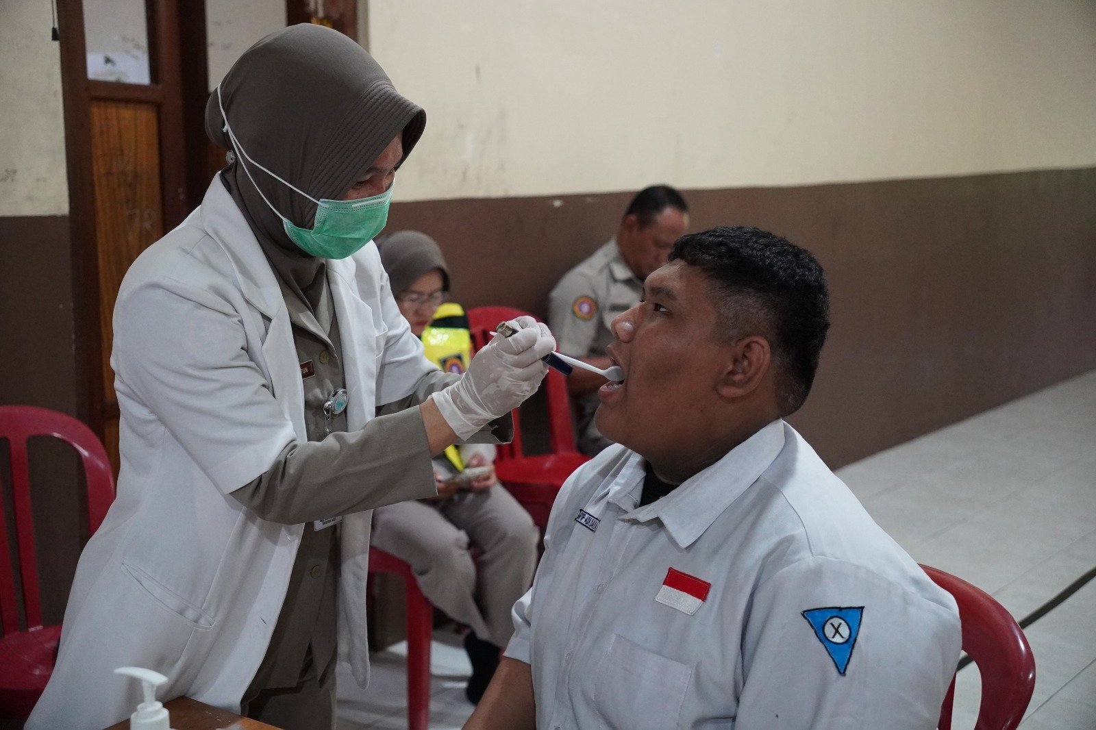 Wujudkan Visi Asta Cita, Rumkit Bhayangkara Laksanakan Pemeriksaan Kesehatan untuk Siswa 