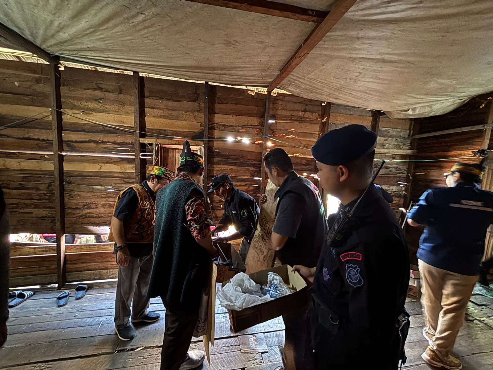 Brimob Kalteng Back Up BNN Lakukan Pembersihan Narkotika Di Puntun