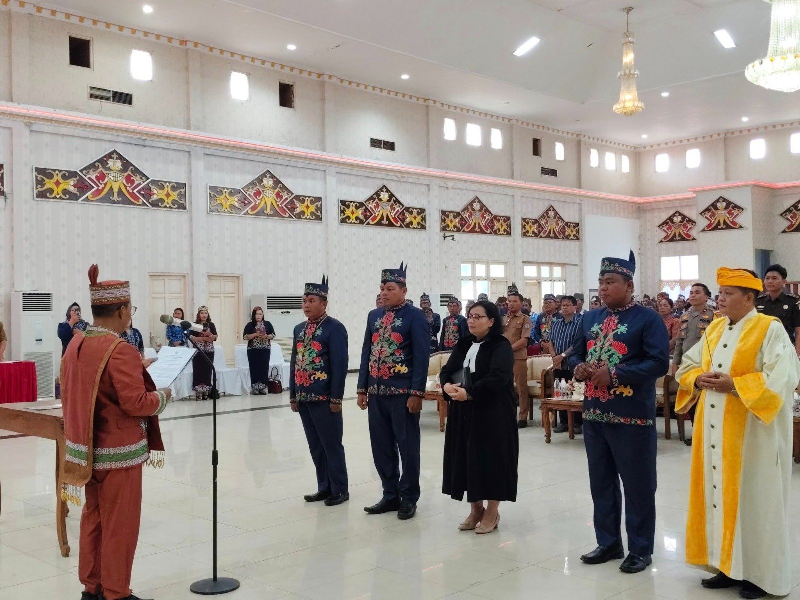 Bupati Mura Lantik Tiga Damang Kepala Adat