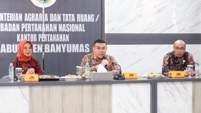 Wamen ATR/BPN Ossy Dermawan Dorong Penguatan Sistem dan SDM saat Kunjungi Kantah Banyumas