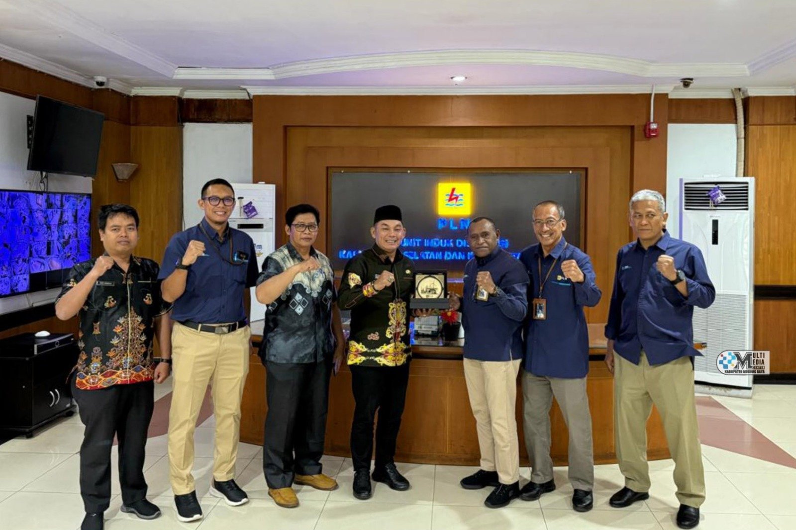 Wabup Mura Sampaikan Usulan ke PLN Terkait Program Listrik Desa