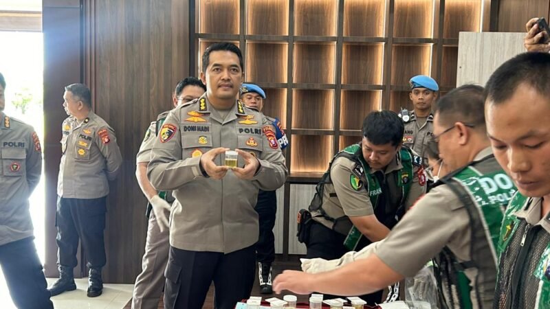 Kapolda Kalteng Pimpin Tes Urine Pejabat Utama, Tegaskan Komitmen Polri Bebas Narkoba