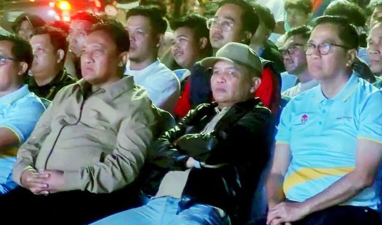 Nobar Final Futsal Indonesia Vs Iran di Depan Istana Isen Mulang