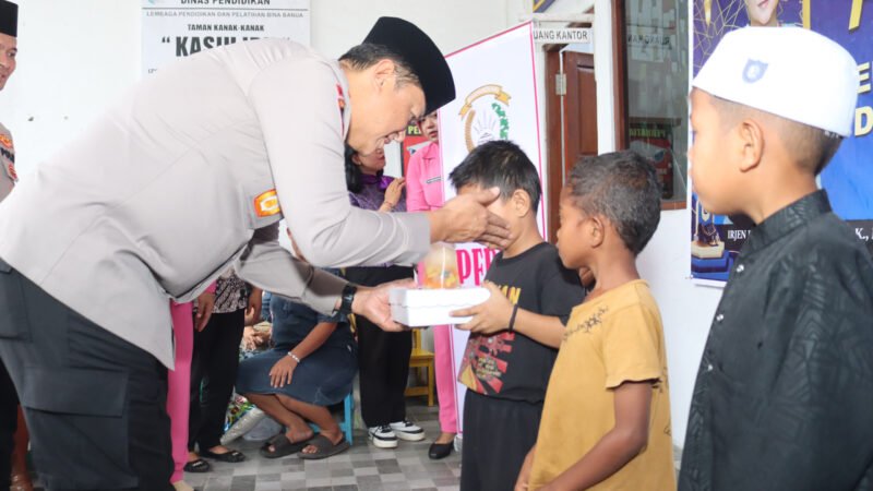 Kapolda Kalteng Tebar Kepedulian Ramadan, Santuni Warga dan Buka Puasa Bersama Anak Panti
