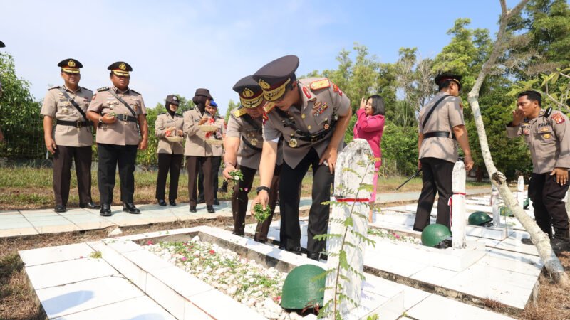 HUT ke-31 Polda Kalteng, Kapolda Pimpin Ziarah di TMP Sanaman Lampang