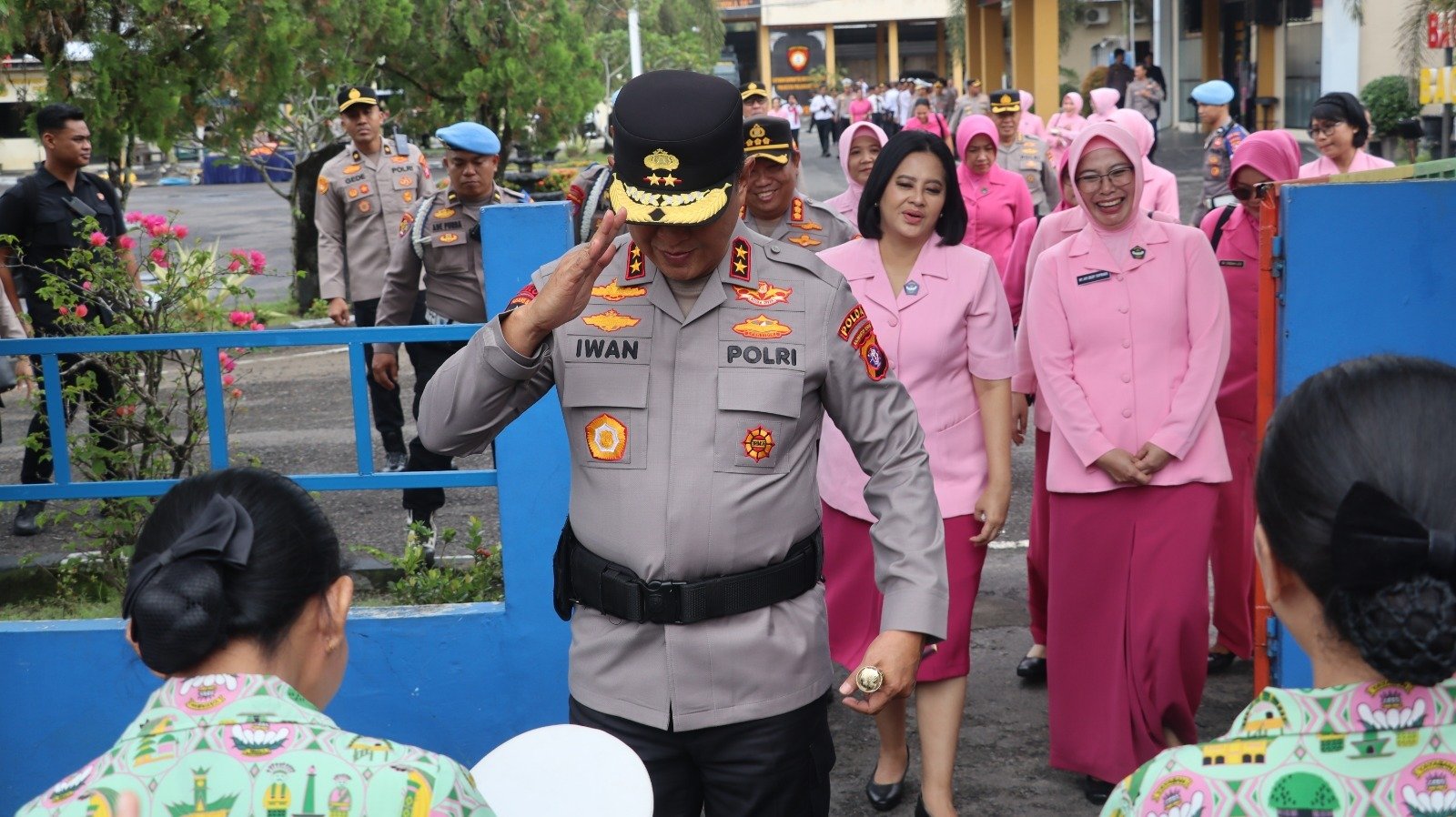 Sentuhan Humanis Kapolda Kalteng: Resmikan Fasilitas untuk Kenyamanan Personel dan Keluarga