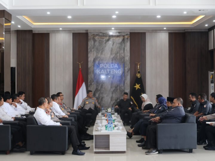 Kapolda Kalteng Terima Apresiasi Bawaslu RI, Dinilai Berhasil Jaga Kondusivitas Pilkada