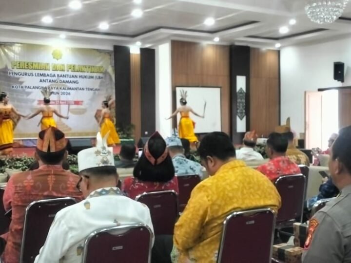 Satbinmas Polresta Palangka Raya Hadiri Pelantikan LBH Antang Damang, Dorong Akses Hukum bagi Warga