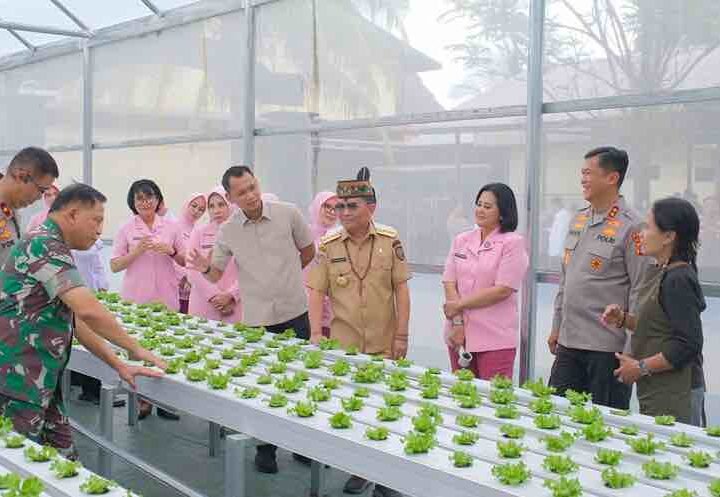 Gubernur Agustiar Sabran Tinjau Inovasi Green House SPPG Polda Kalteng