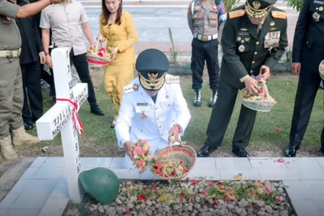 Rangkaian Peringatan Hari Jadi Kalteng, Gubernur Pimpin Upacara dan Ziarah TMP