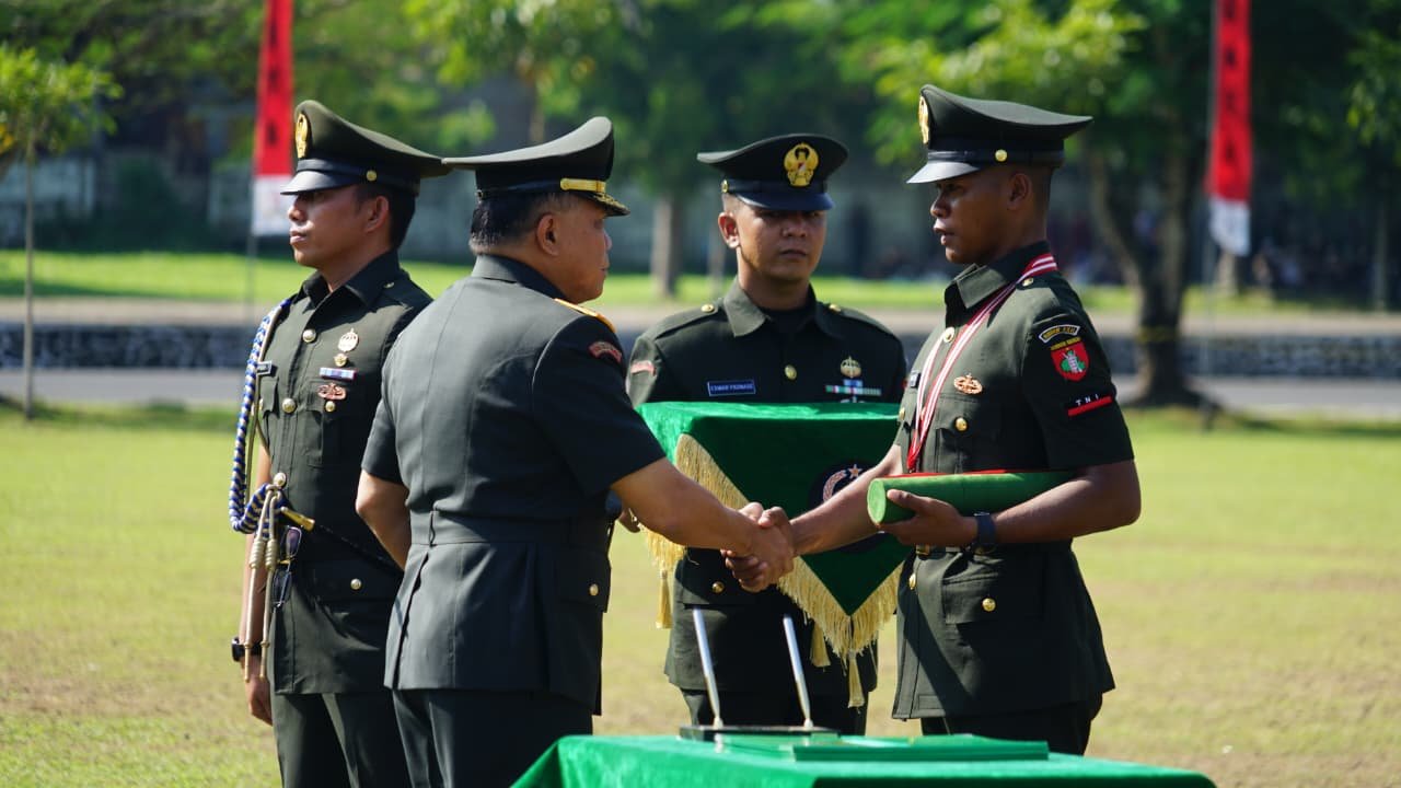 Pangdam XXII/TB Tutup Dikmata Infanteri, Ratusan Prajurit Muda Siap Bertugas