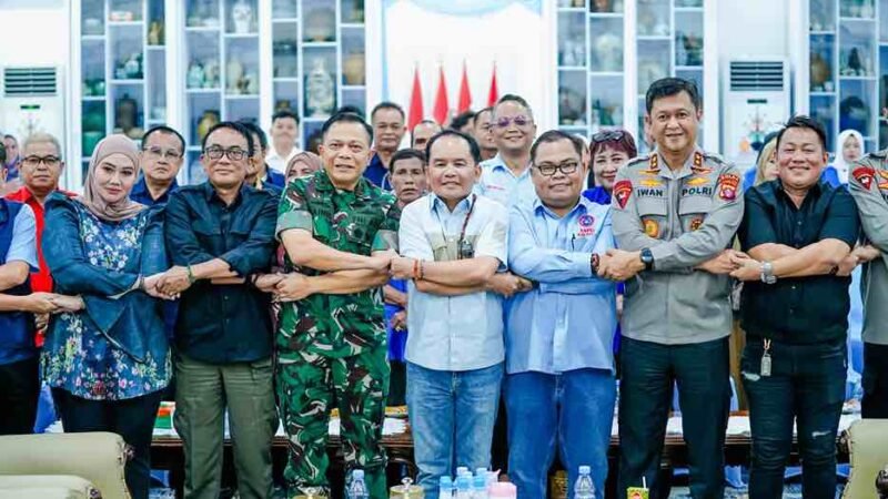 Terima Aspirasi, Gubernur Kalteng Diskusi Bersama Serikat Buruh