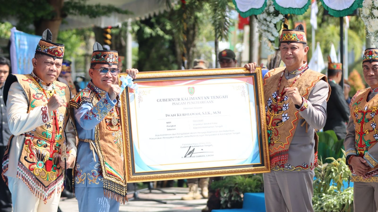 Kapolda Kalteng Raih Penghargaan di HUT ke-69 Provinsi, Dinilai Sukses Jaga Keamanan Daerah