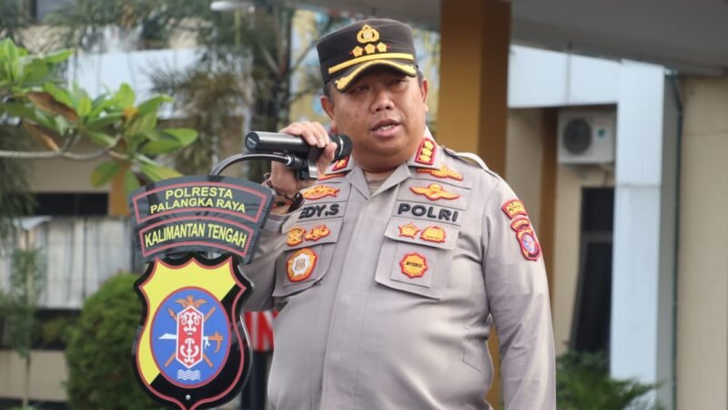 Evaluasi Kinerja Mingguan, Kapolresta Palangka Raya Tekankan Pelayanan Maksimal untuk Masyarakat