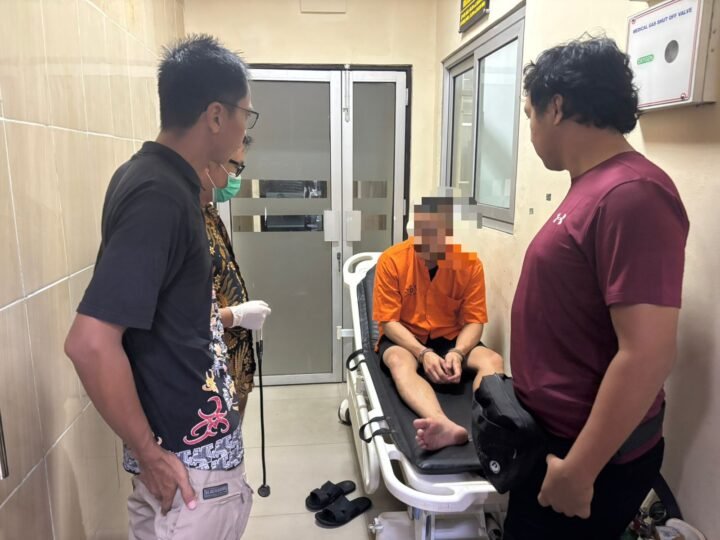 Tahanan Sakit, Polresta Palangka Raya Antar ke RS Bhayangkara untuk Penanganan Medis