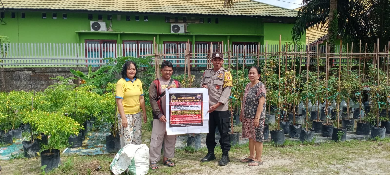 Bhabinkamtibmas Pahandut Ajak Warga Tanjung Pinang Cegah Karhutla Sejak Dini