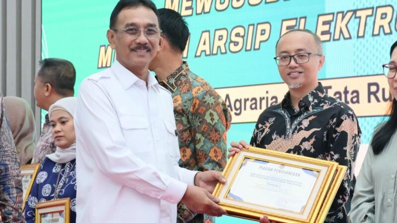Sekjen ATR/BPN Dorong Reformasi Arsip, Satker Berprestasi Diganjar Penghargaan