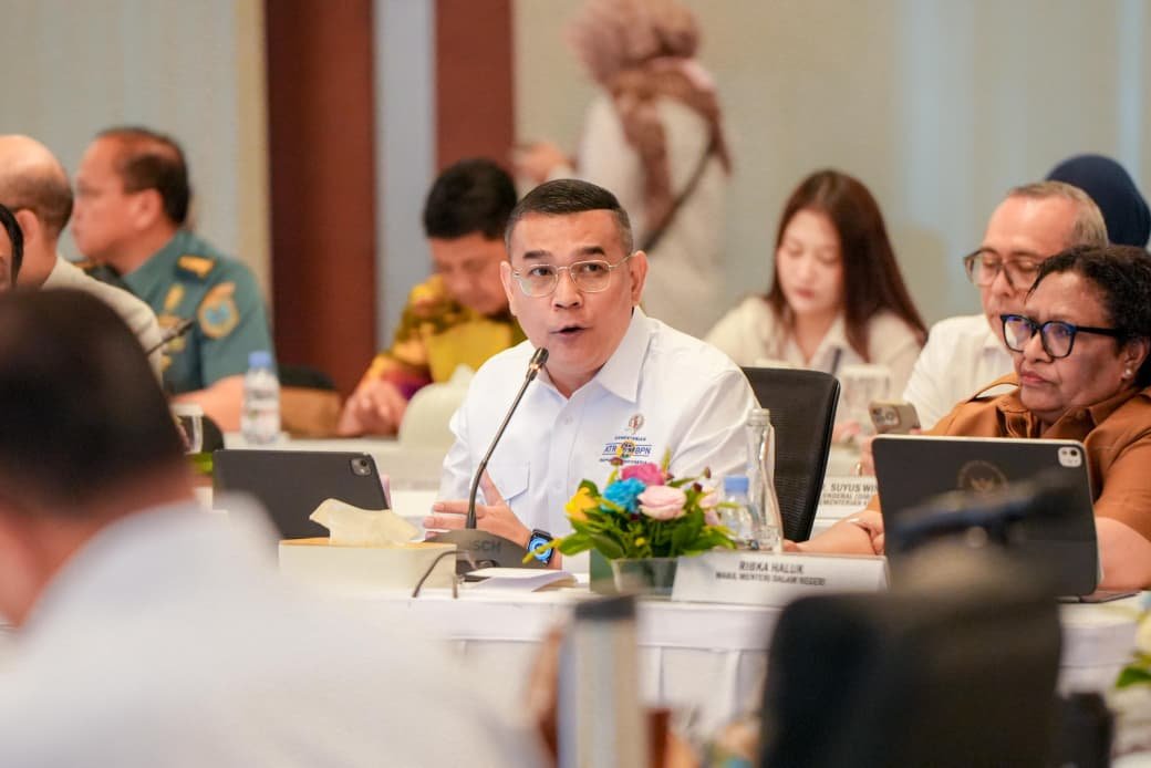 ATR/BPN Siap Dukung Akselerasi Proyek Perlindungan Pesisir Pantura Jawa, Wamen Ossy Tekankan Sinkronisasi Tata Ruang