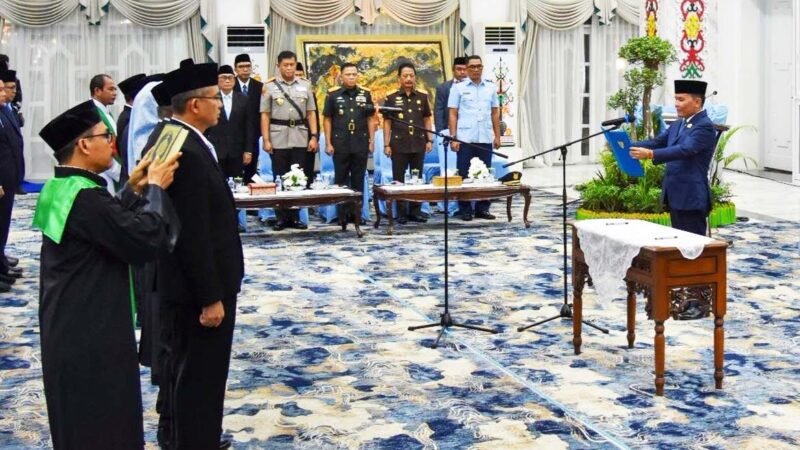 Gubernur Kalteng Agustiar Sabran Lantik 8 Pejabat Pimpinan Tinggi Pratama