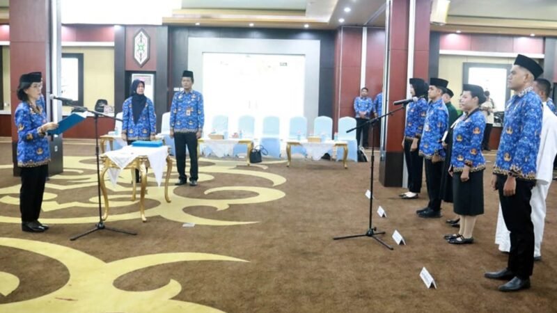 Pj Sekda Kalteng Pimpin Pengambilan Sumpah/Janji PNS
