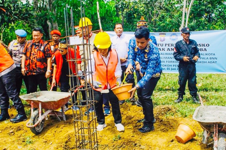 Wakili Gubernur, Pj Sekda Kalteng Hadiri Peletakan Batu Pertama Posko GDAN