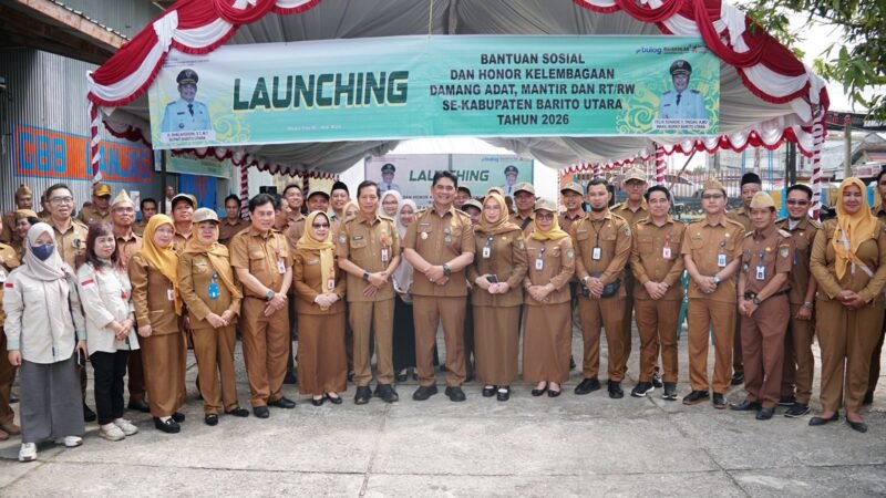 Pemkab Barito Utara Luncurkan Bansos Permakanan untuk 1.256 Warga dan Beri Honorarium Perangkat Adat