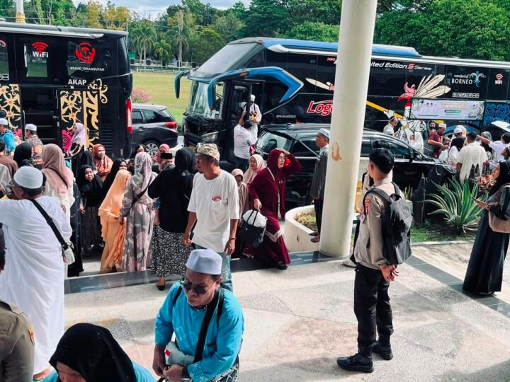 Polresta Palangka Raya Kawal Penyambutan Jamaah Haji di GPU Palampang Tarung