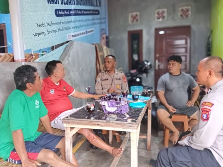 Polsek Sabangau Kenalkan Layanan Darurat 110 kepada Warga Kereng Bangkirai