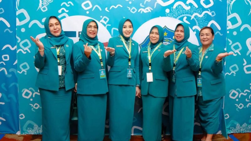 Ketua TP PKK Kalteng Hadiri Peringatan HKG PKK ke 54 Tahun di Makassar